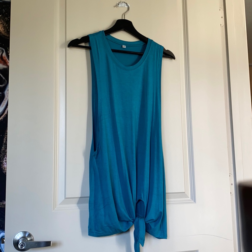Muscle Shirt w/ Tie